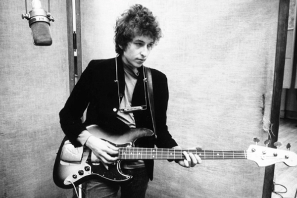 “Like a Rolling Stone” de Bob Dylan contém críticas secretas a um socialite famoso?