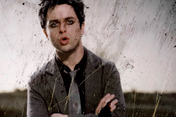 “Boulevard of Broken Dreams” do Green Day foi escrita após um evento traumático?