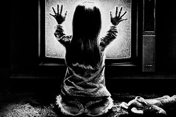 🎥 10 curiosidades incríveis sobre o filme “Poltergeist” (1982) que você (provavelmente) não sabia!